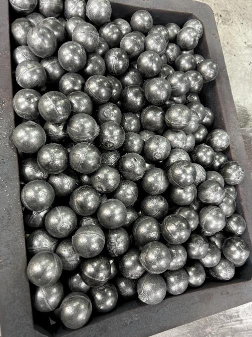 How to improve the performance of grinding media balls?
